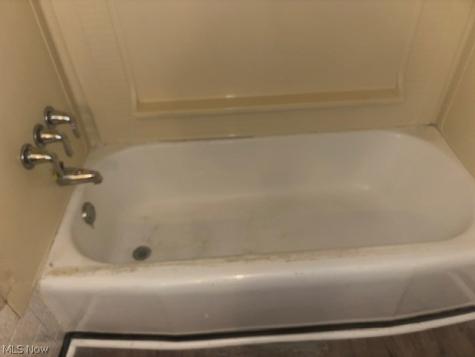 1600 Difford Niles OH 44446