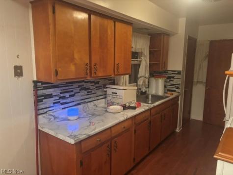 1600 Difford Niles OH 44446