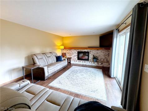 17051 Hunting Meadows Drive Strongsville OH 44136