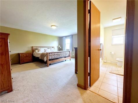 17051 Hunting Meadows Drive Strongsville OH 44136