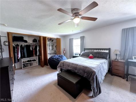 17051 Hunting Meadows Drive Strongsville OH 44136