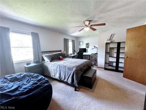 17051 Hunting Meadows Drive Strongsville OH 44136