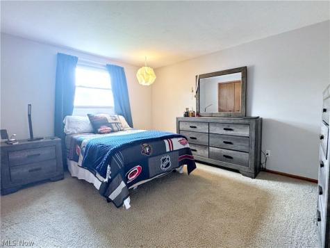 17051 Hunting Meadows Drive Strongsville OH 44136