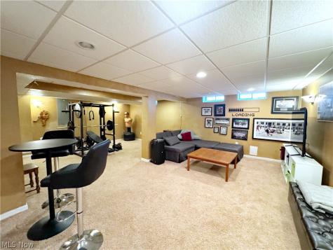 17051 Hunting Meadows Drive Strongsville OH 44136
