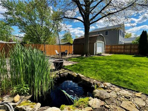 17051 Hunting Meadows Drive Strongsville OH 44136