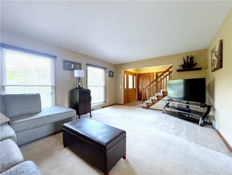 17051 Hunting Meadows Drive Strongsville OH 44136