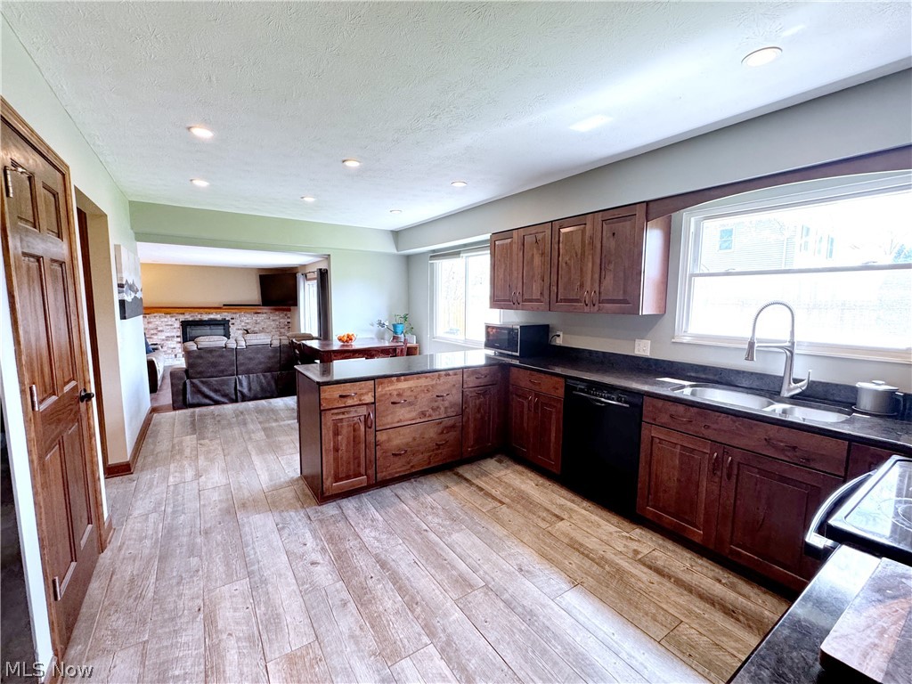 17051 Hunting Meadows Drive Strongsville OH 44136