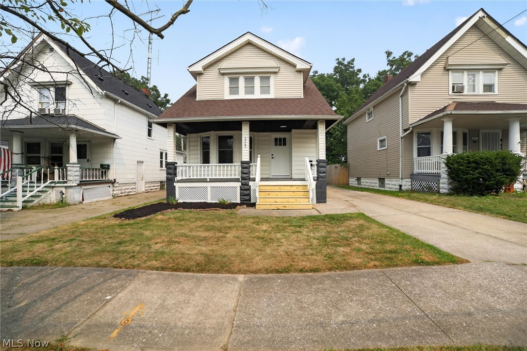 3063 W 103rd Street Cleveland OH 44111
