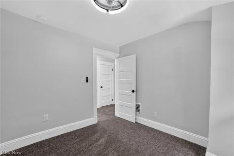 3063 W 103rd Street Cleveland OH 44111