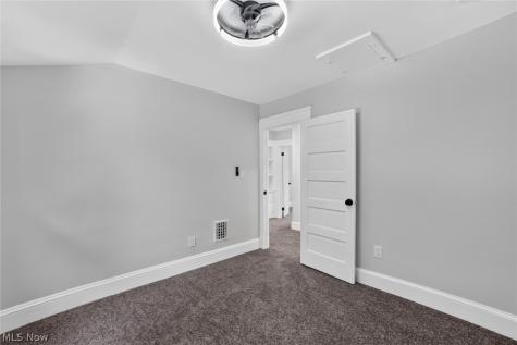 3063 W 103rd Street Cleveland OH 44111