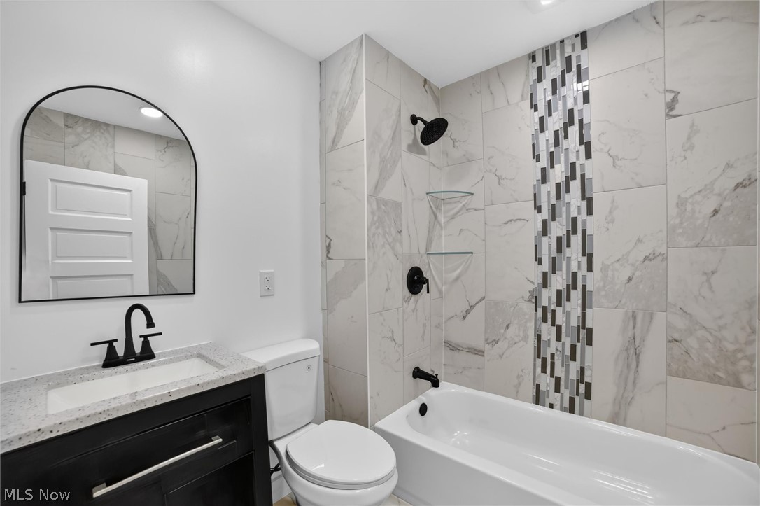 3063 W 103rd Street Cleveland OH 44111