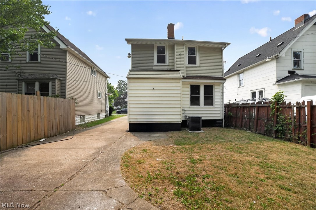 3063 W 103rd Street Cleveland OH 44111