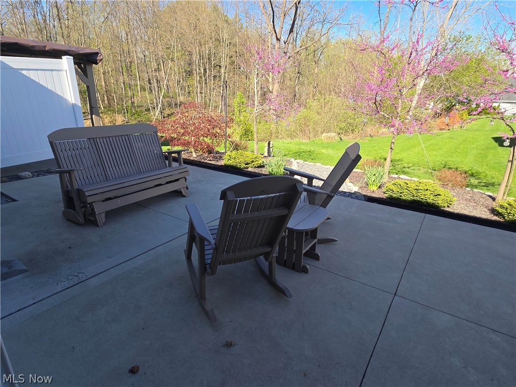 413 Deer Crossing Elyria OH 44035