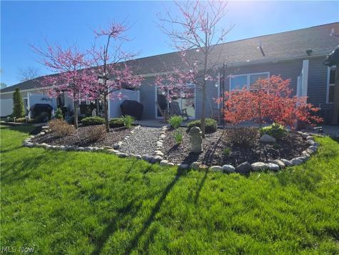 413 Deer Crossing Elyria OH 44035