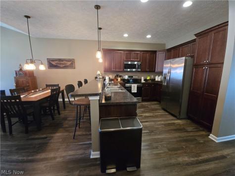 413 Deer Crossing Elyria OH 44035