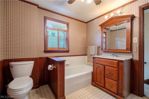 524 23rd Street NW Massillon OH 44647