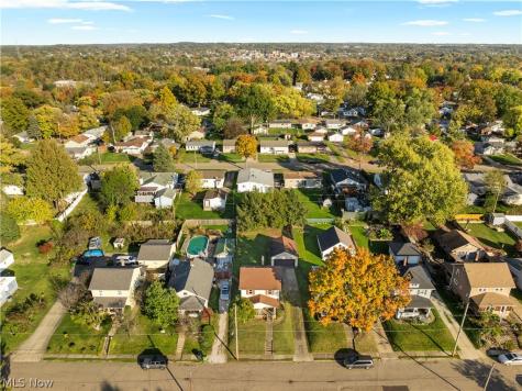 524 23rd Street NW Massillon OH 44647