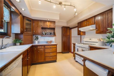 524 23rd Street NW Massillon OH 44647