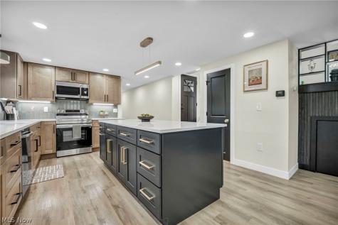 3705 Atherstone Road Cleveland Heights OH 44121