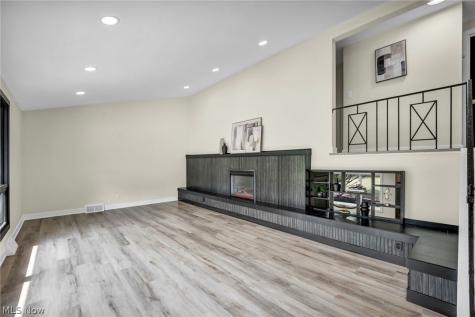 3705 Atherstone Road Cleveland Heights OH 44121