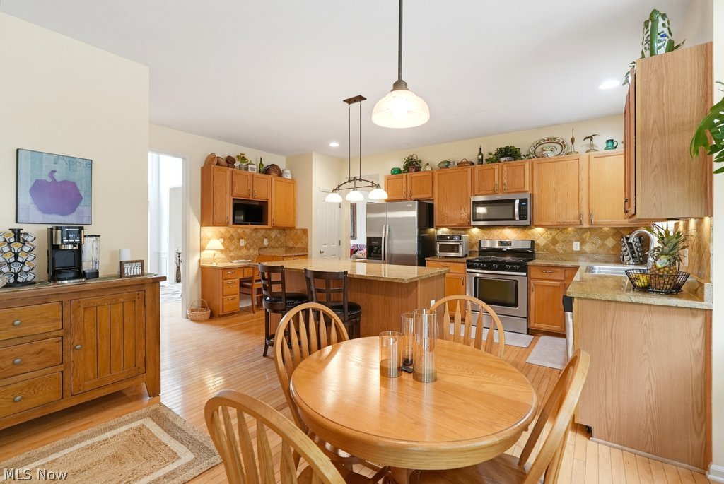 302 Halifax Court Sagamore Hills OH 44067