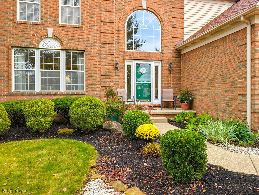 302 Halifax Court Sagamore Hills OH 44067