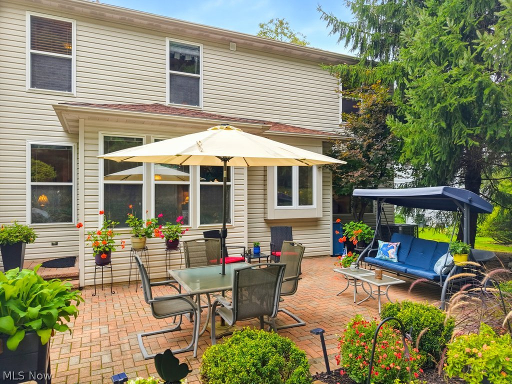 302 Halifax Court Sagamore Hills OH 44067
