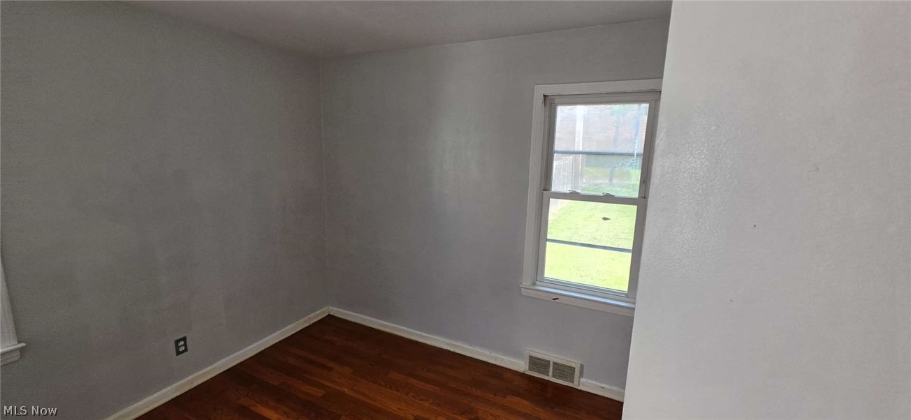 12304 Tonsing Drive Garfield Heights OH 44125
