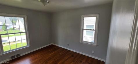 12304 Tonsing Drive Garfield Heights OH 44125