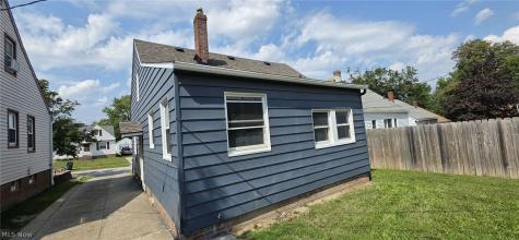 12304 Tonsing Drive Garfield Heights OH 44125