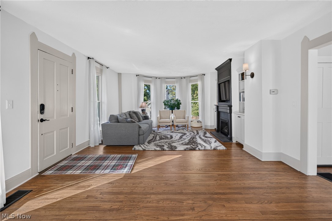 118 Water Street Chardon OH 44024