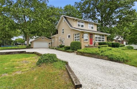 8562 Essex Avenue NW North Canton OH 44720