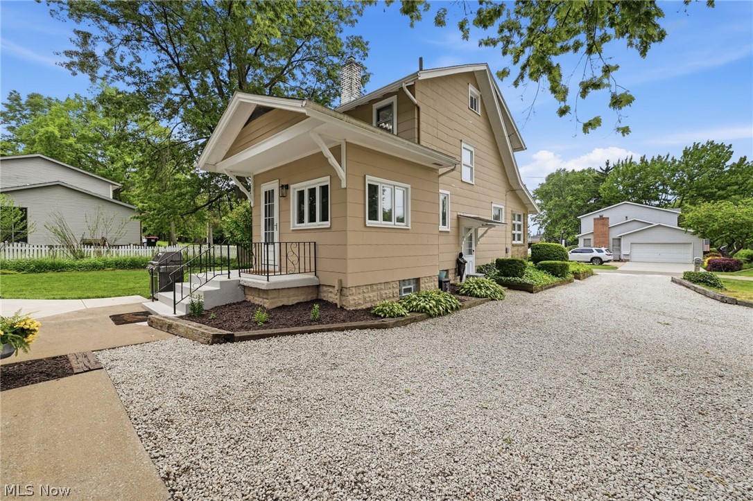 8562 Essex Avenue NW North Canton OH 44720