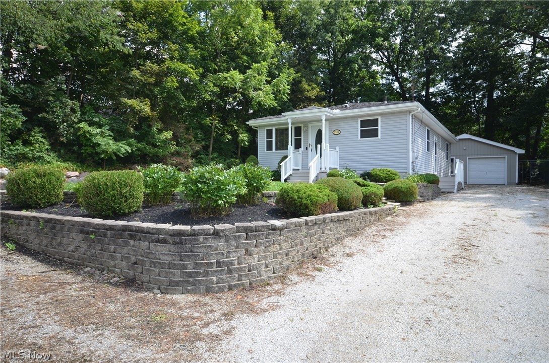 2910 Farmdale Road Akron OH 44312