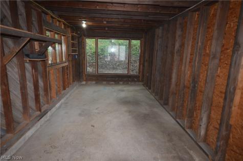 2910 Farmdale Road Akron OH 44312
