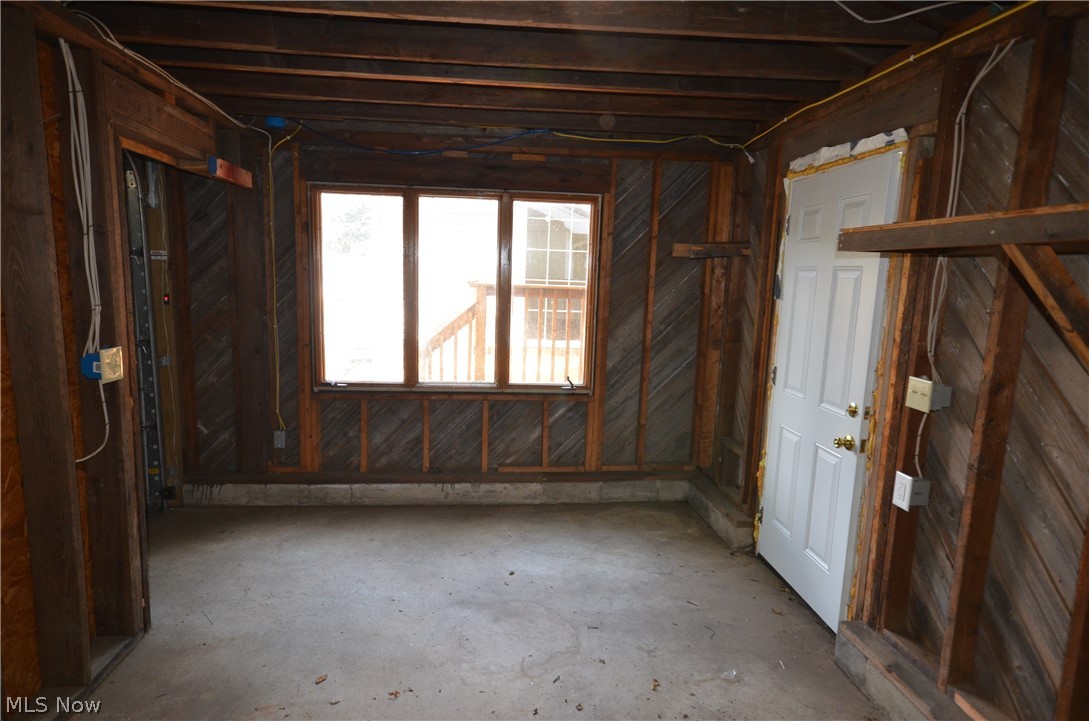 2910 Farmdale Road Akron OH 44312