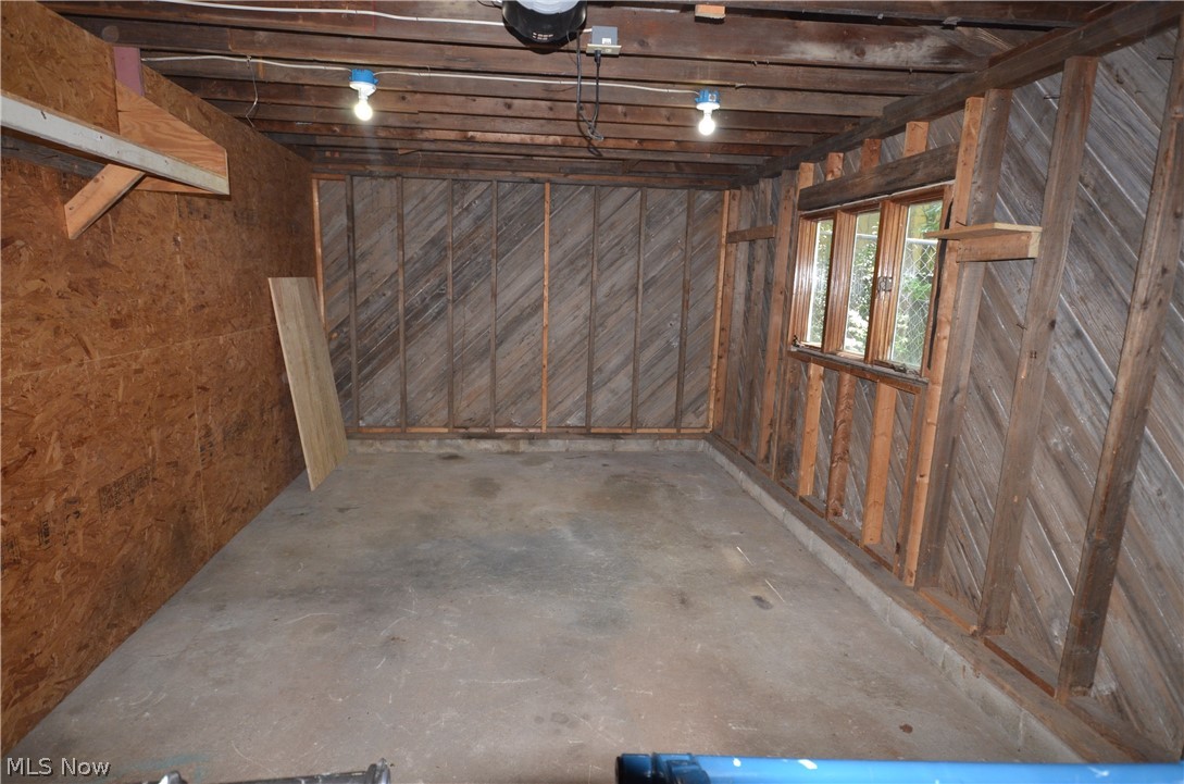 2910 Farmdale Road Akron OH 44312