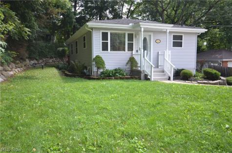 2910 Farmdale Road Akron OH 44312