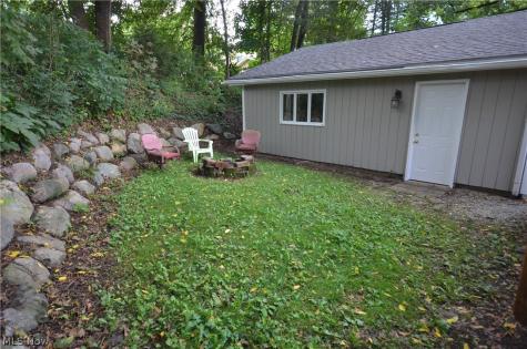 2910 Farmdale Road Akron OH 44312