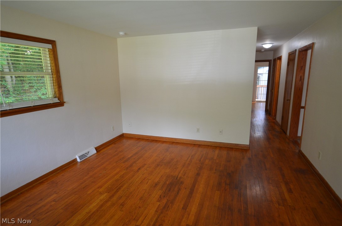 2910 Farmdale Road Akron OH 44312