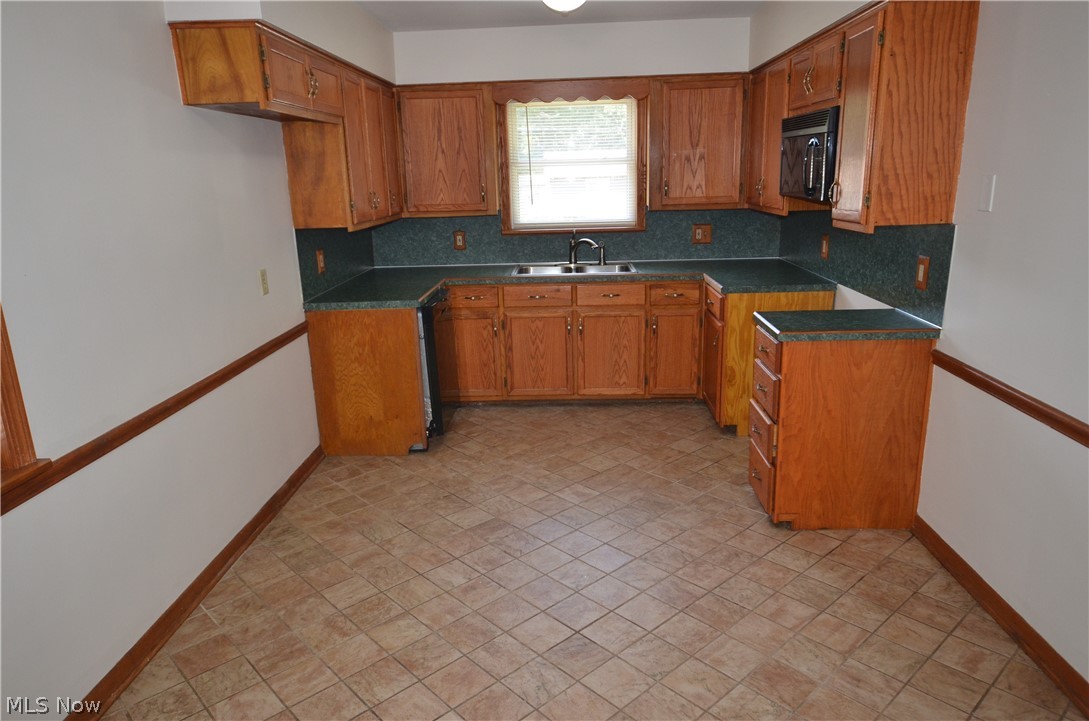 2910 Farmdale Road Akron OH 44312