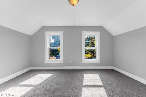 6706 Lawn Avenue Cleveland OH 44102