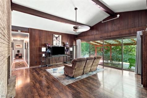 17500 E River Road Columbia Station OH 44028