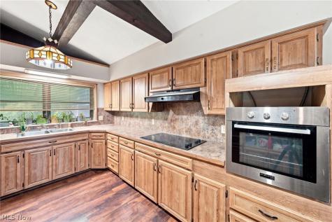 17500 E River Road Columbia Station OH 44028