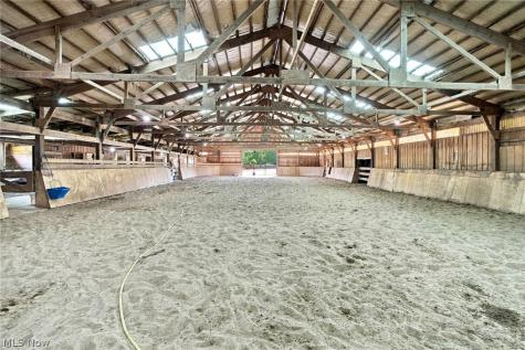 17500 E River Road Columbia Station OH 44028