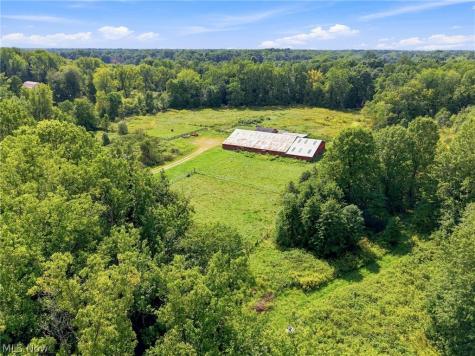 17500 E River Road Columbia Station OH 44028