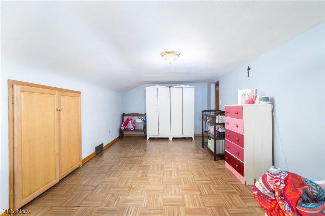 325 Garfield Avenue Steubenville OH 43952