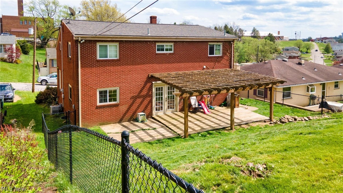 325 Garfield Avenue Steubenville OH 43952