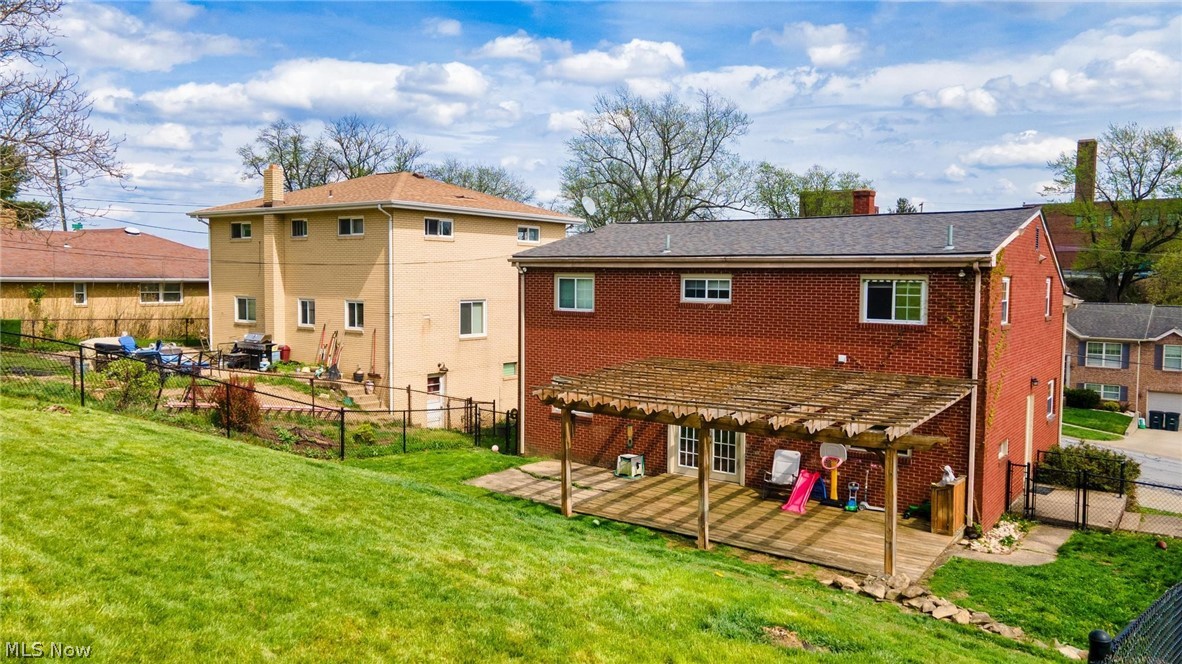 325 Garfield Avenue Steubenville OH 43952
