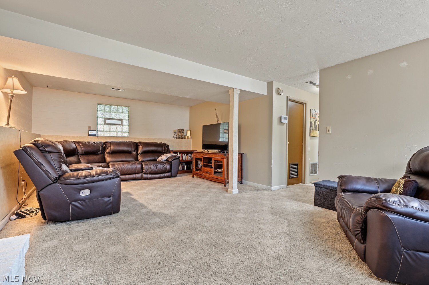 1068 Hampton Drive Macedonia OH 44056